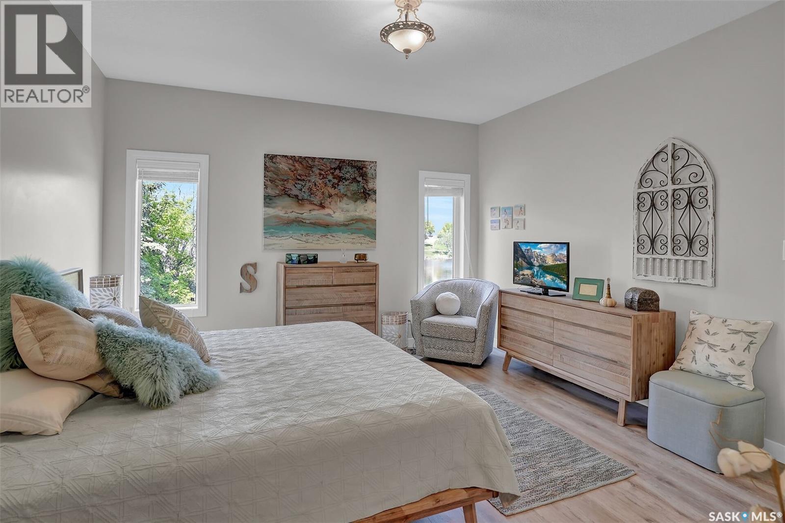 3320 Buckingham Drive E, Regina, SK