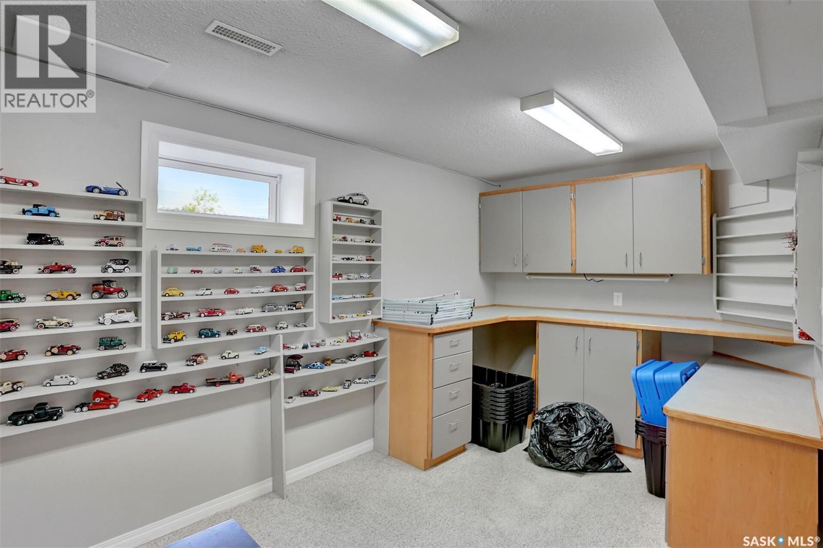 3320 Buckingham Drive E, Regina, SK