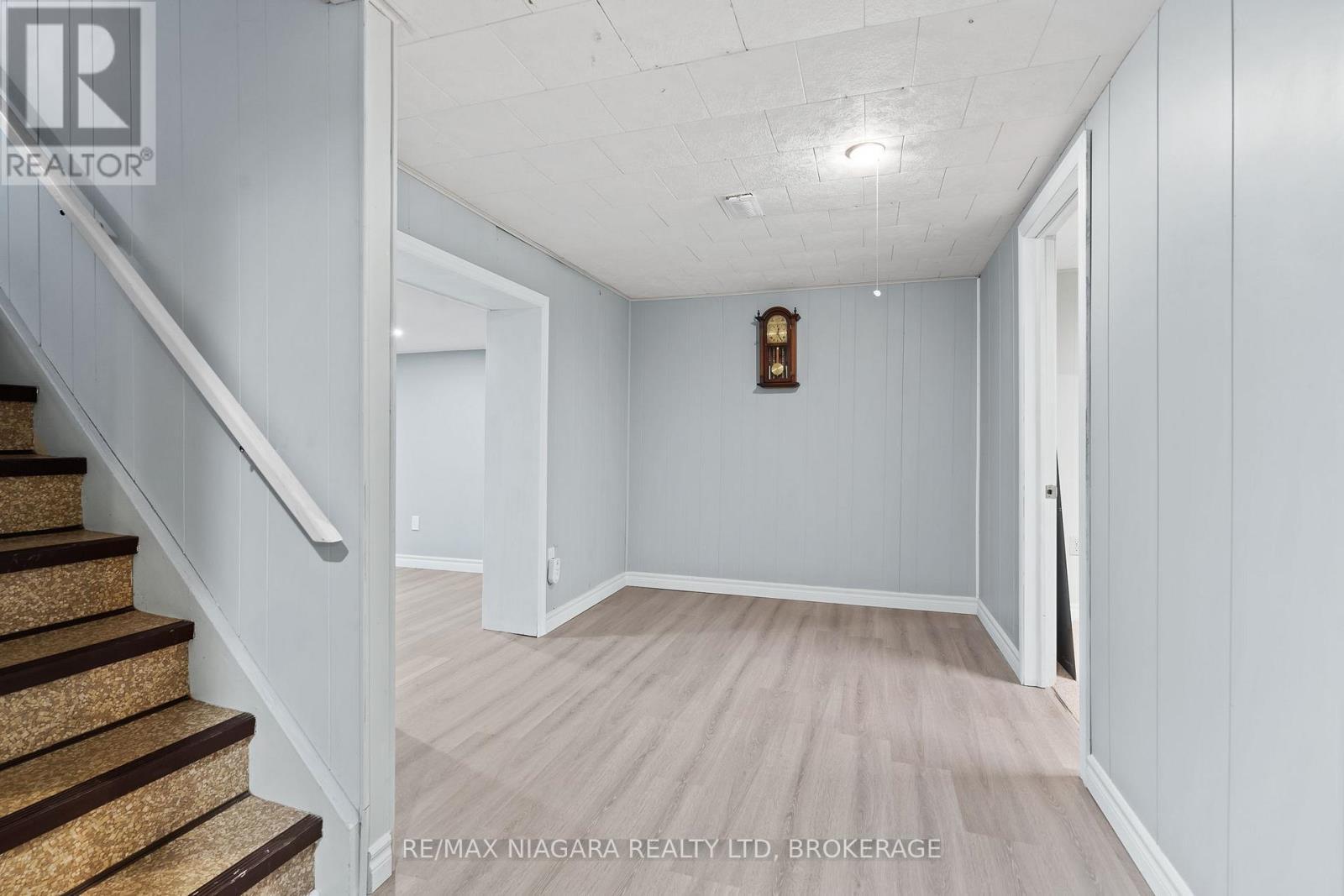 Lower level - 4 Tanner Circle, St. Catharines (Lakeshore), ON