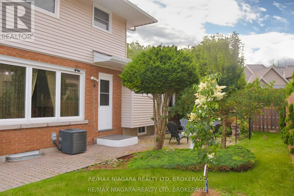 4 Tanner Circle, St. Catharines (Lakeshore), ON