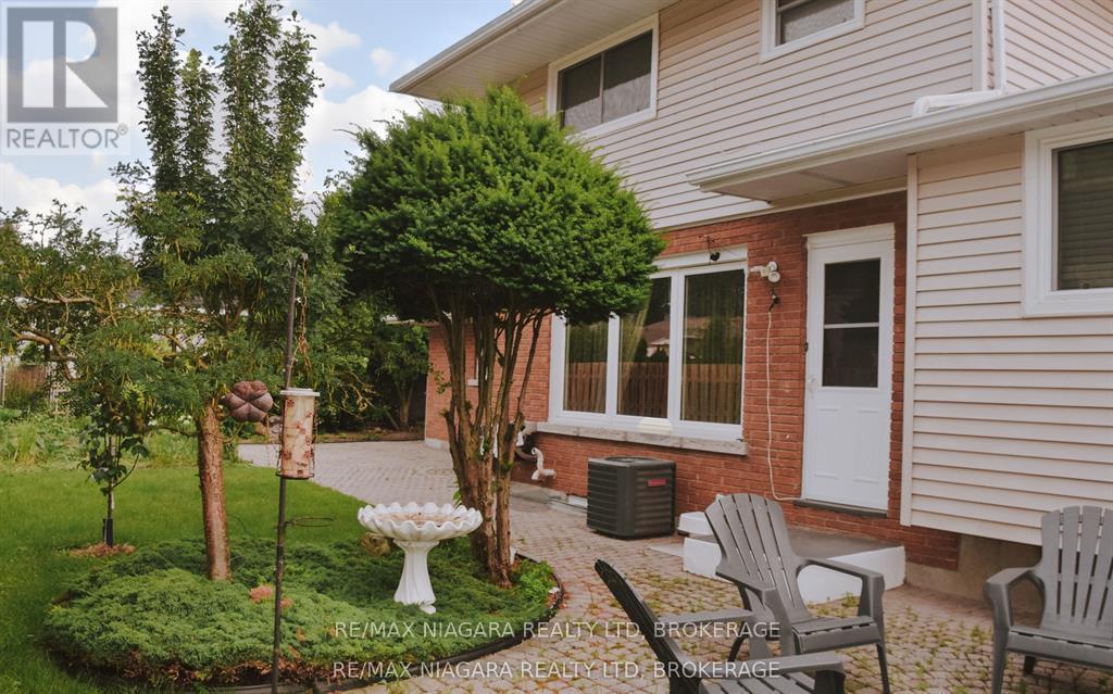 4 Tanner Circle, St. Catharines (Lakeshore), ON