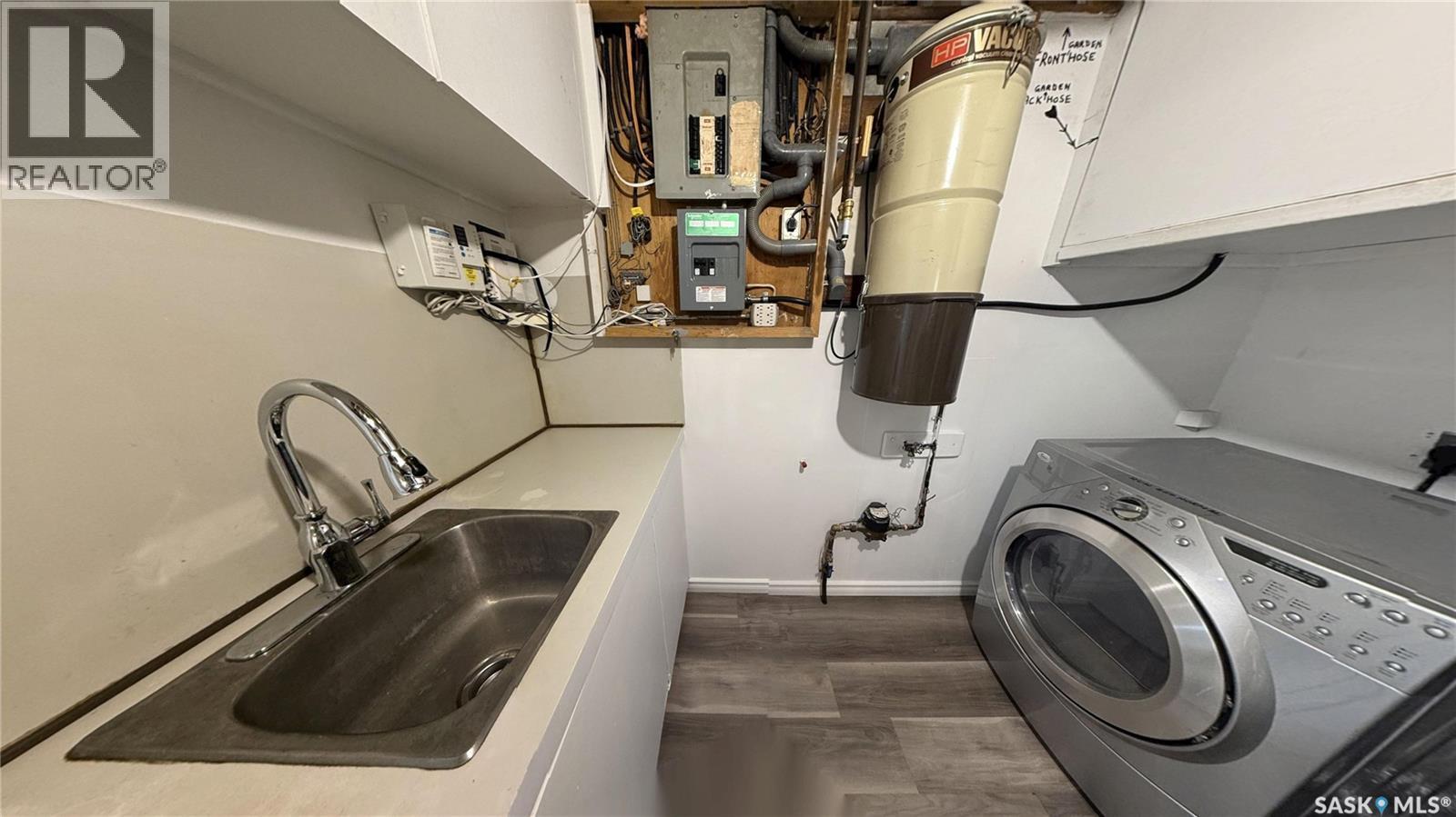 2 Mcdougall Crescent, Saskatoon, SK