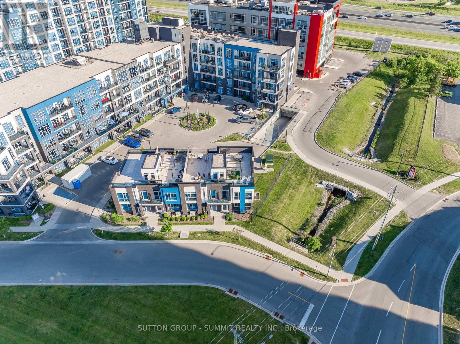 2 Concord Place, Grimsby, ON