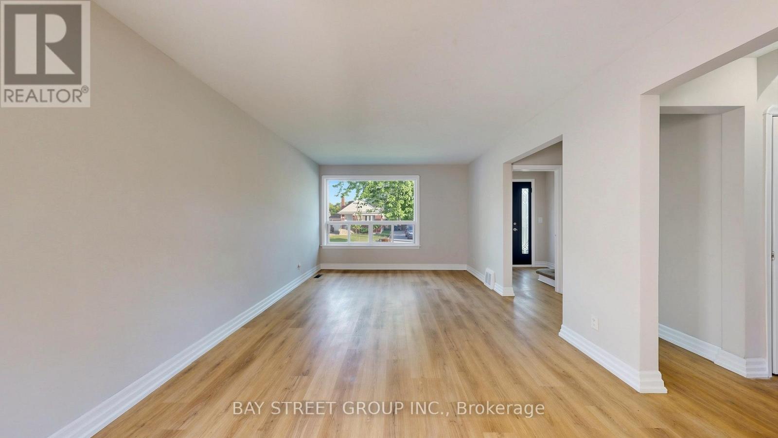 Living & Dining Room - 26 Innismore Crescent E, Toronto, ON