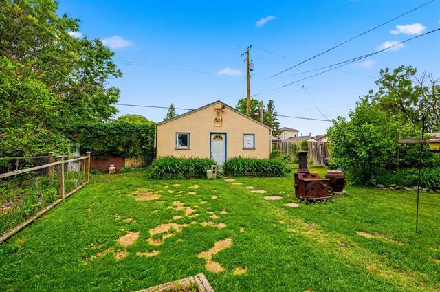 428 Queen St, Winnipeg, MB