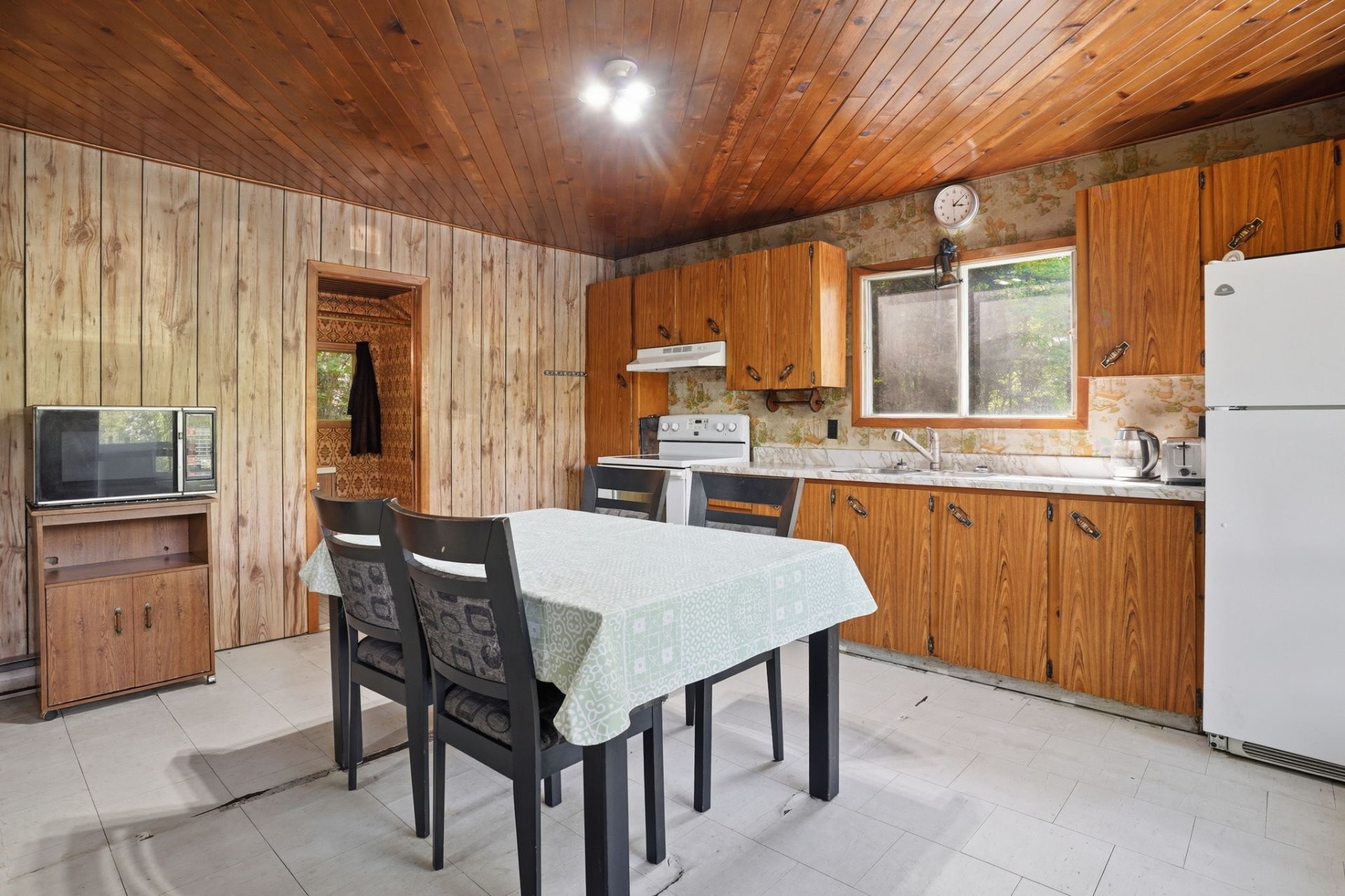Kitchen - 135 Ch. Laporte, Val-Des-Bois, QC