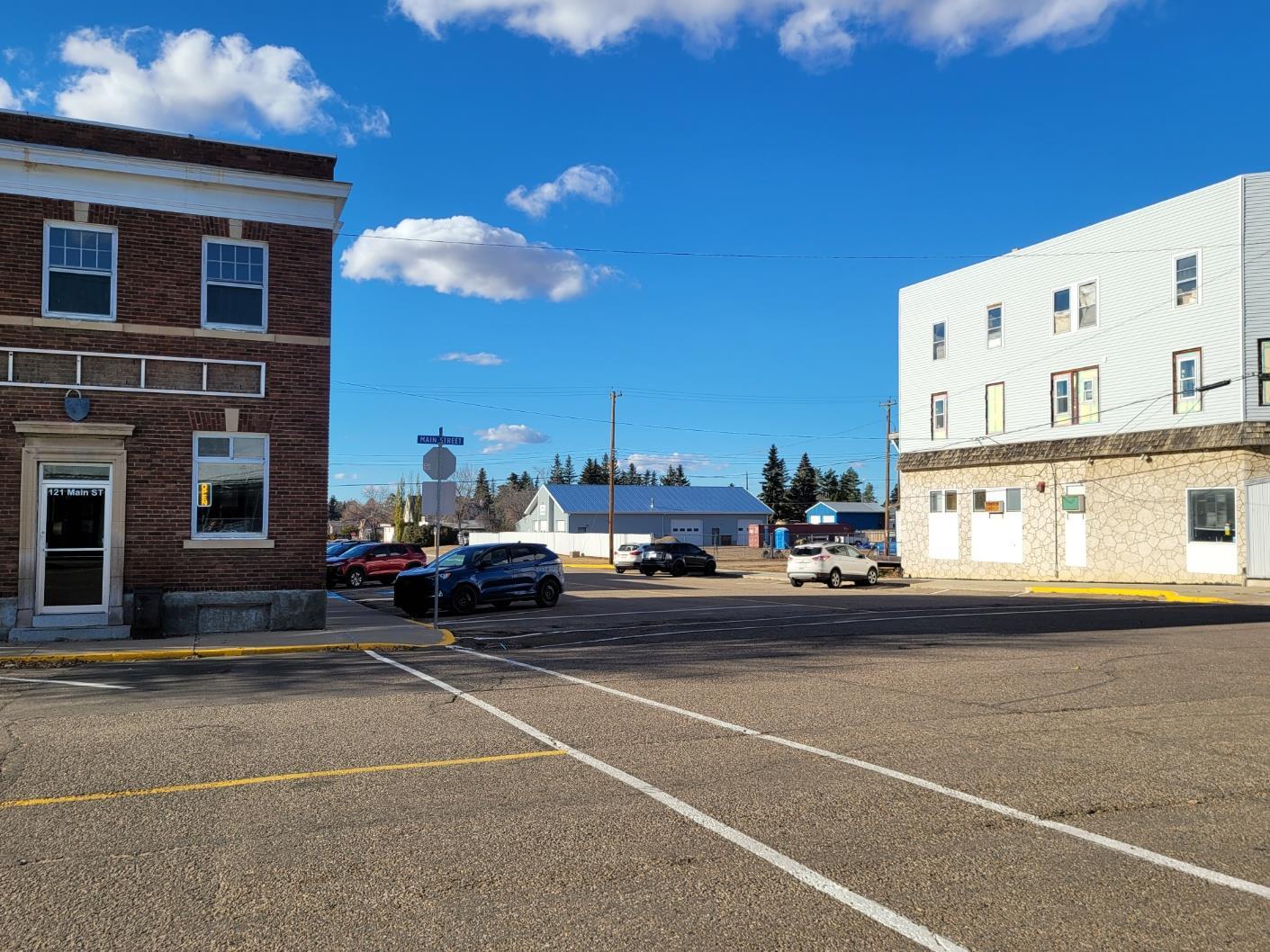 122 Main St, Chauvin, AB