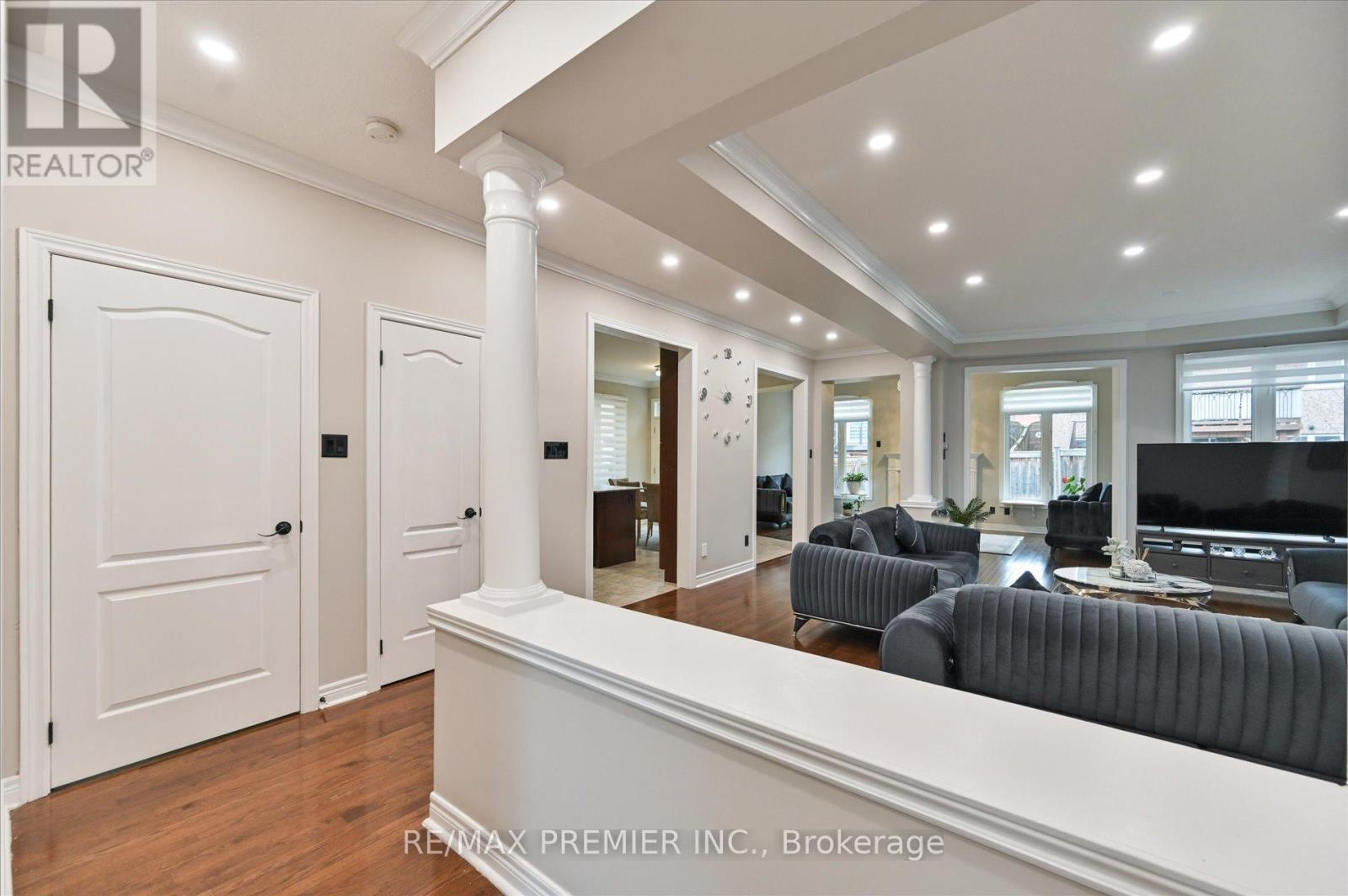 170 Ascalon Drive, Vaughan, ON
