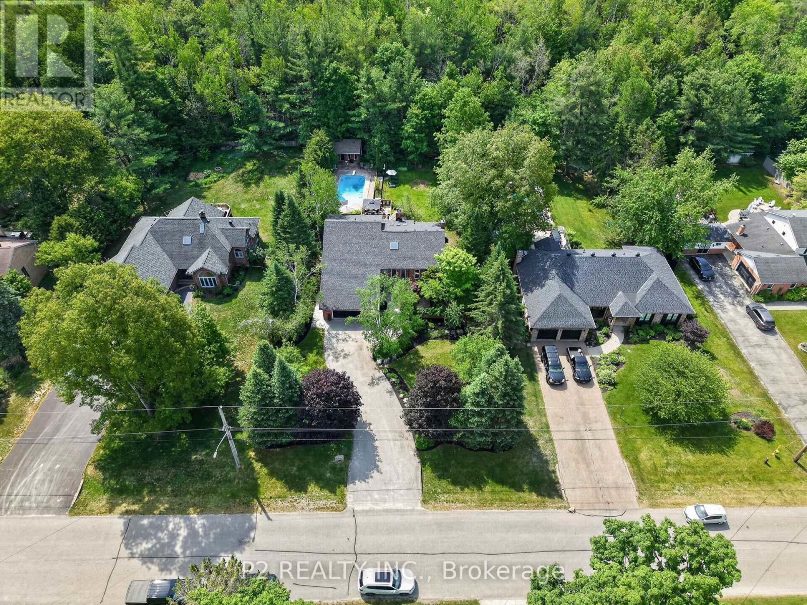 35 Jodies Lane, Springwater, ON