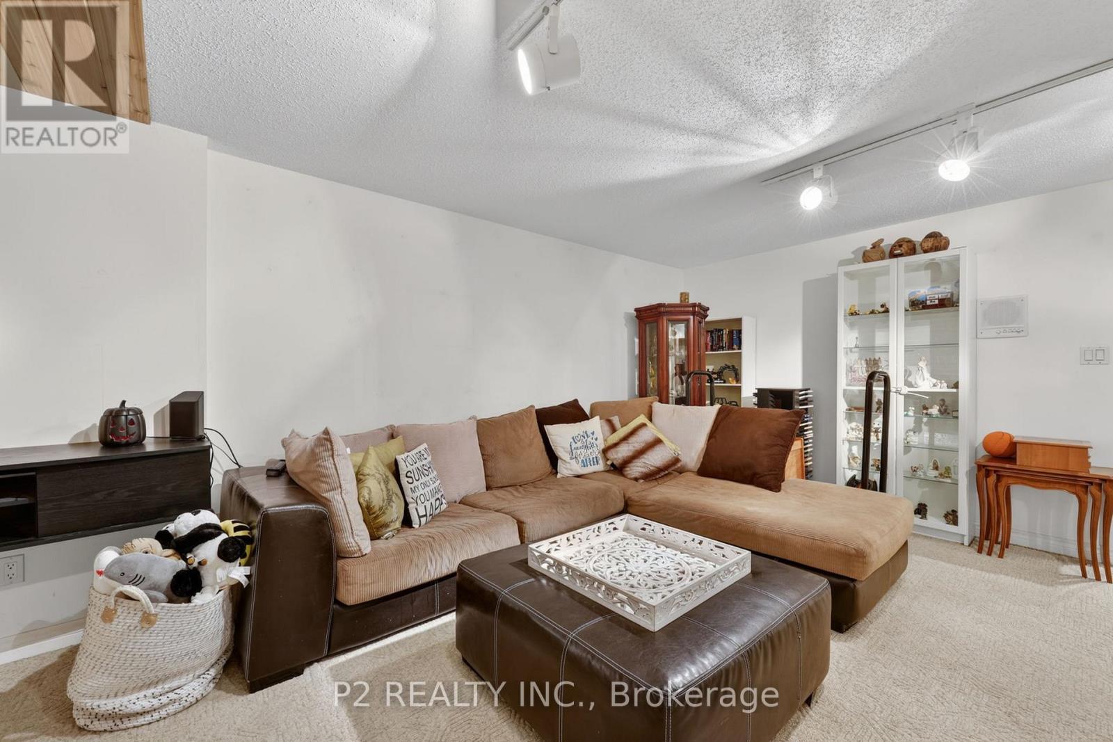 35 Jodies Lane, Springwater, ON
