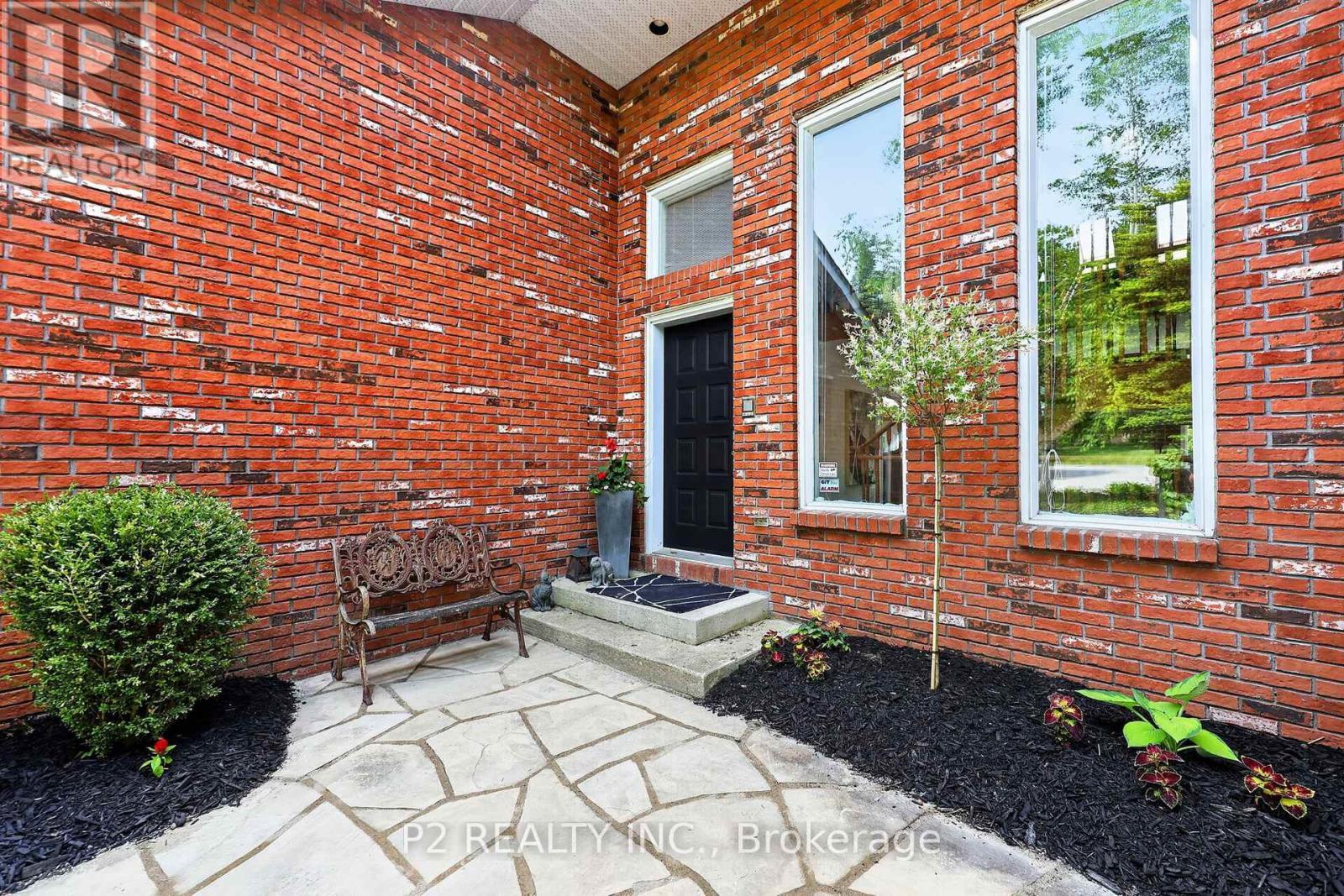 35 Jodies Lane, Springwater, ON
