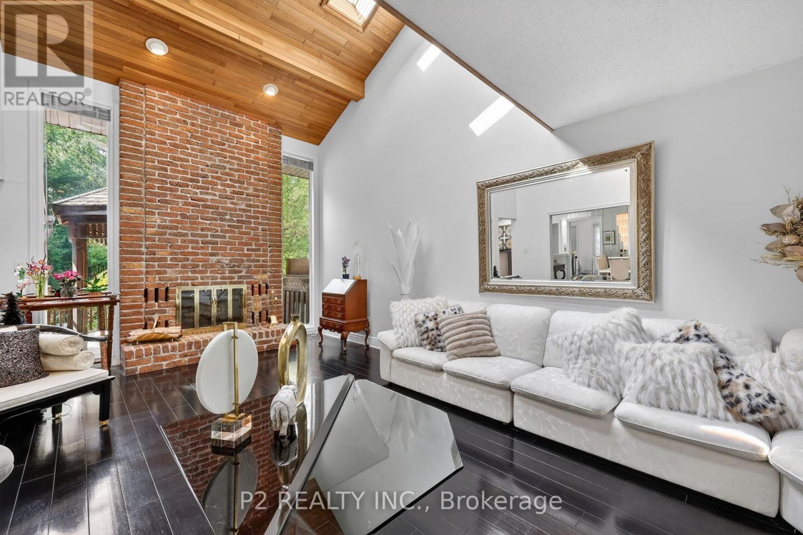 35 Jodies Lane, Springwater, ON
