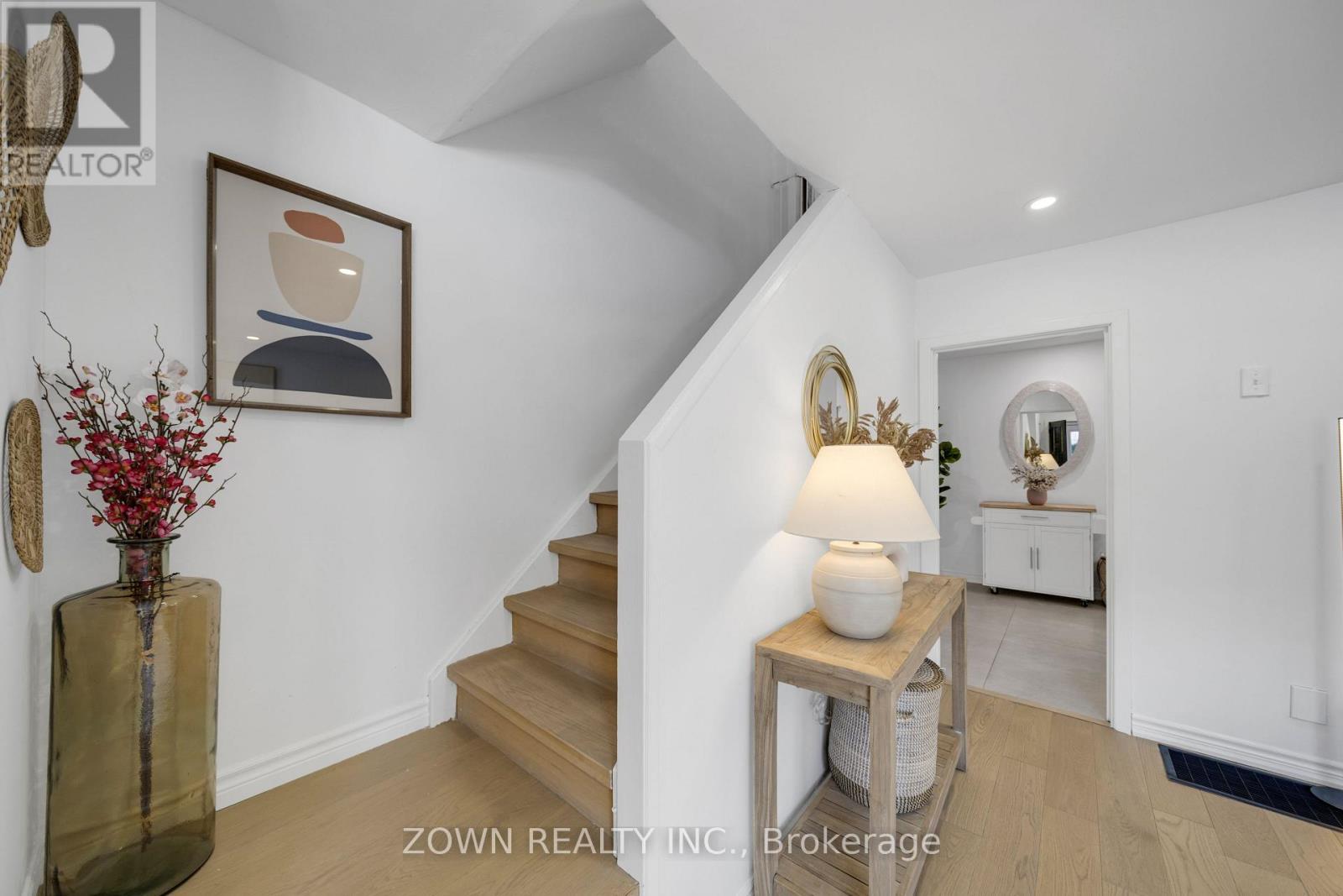8312 Kipling Avenue, Vaughan, ON