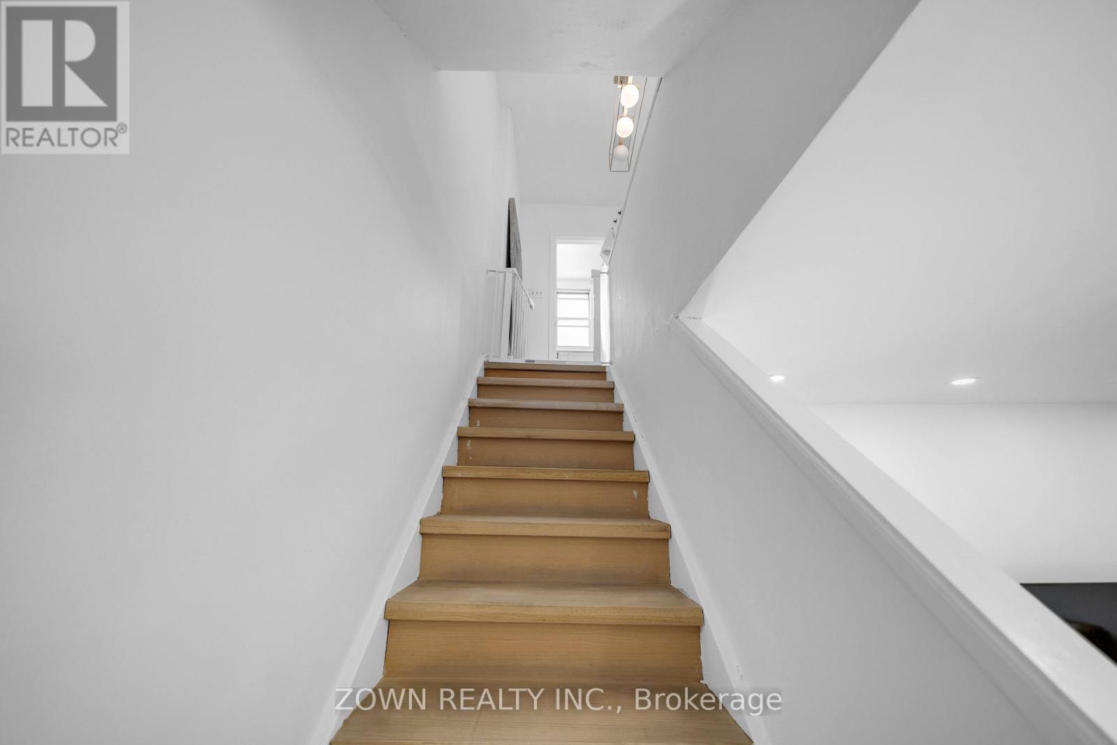 8312 Kipling Avenue, Vaughan, ON