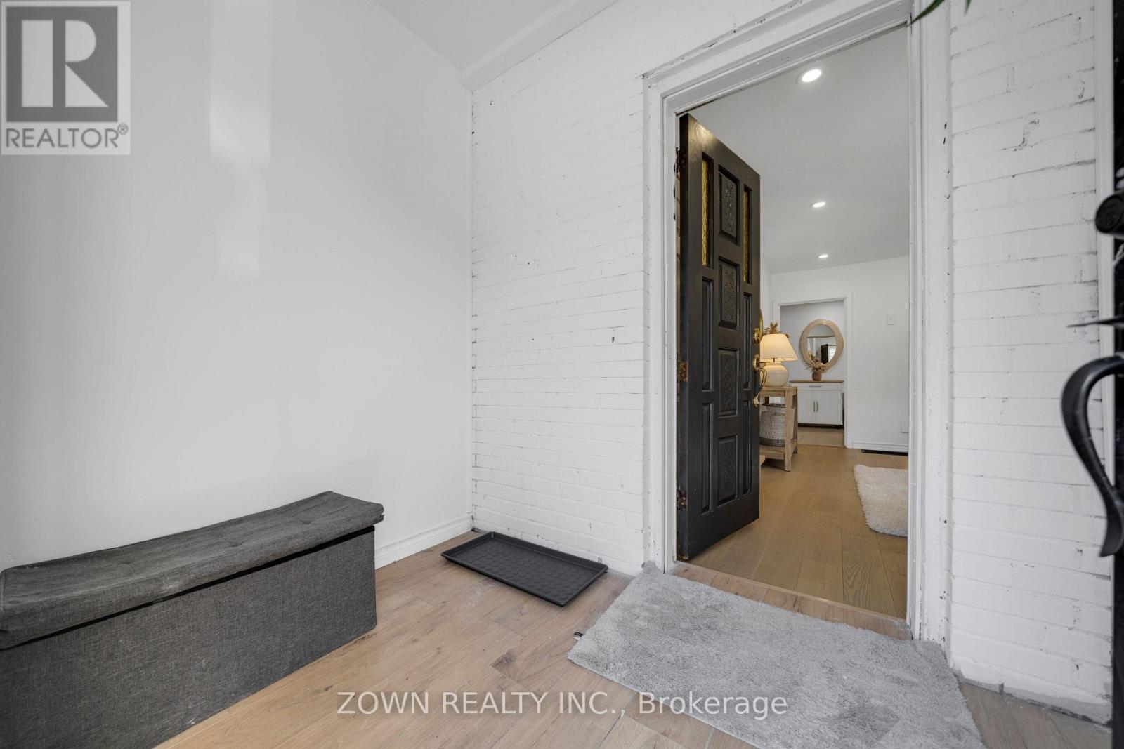 8312 Kipling Avenue, Vaughan, ON