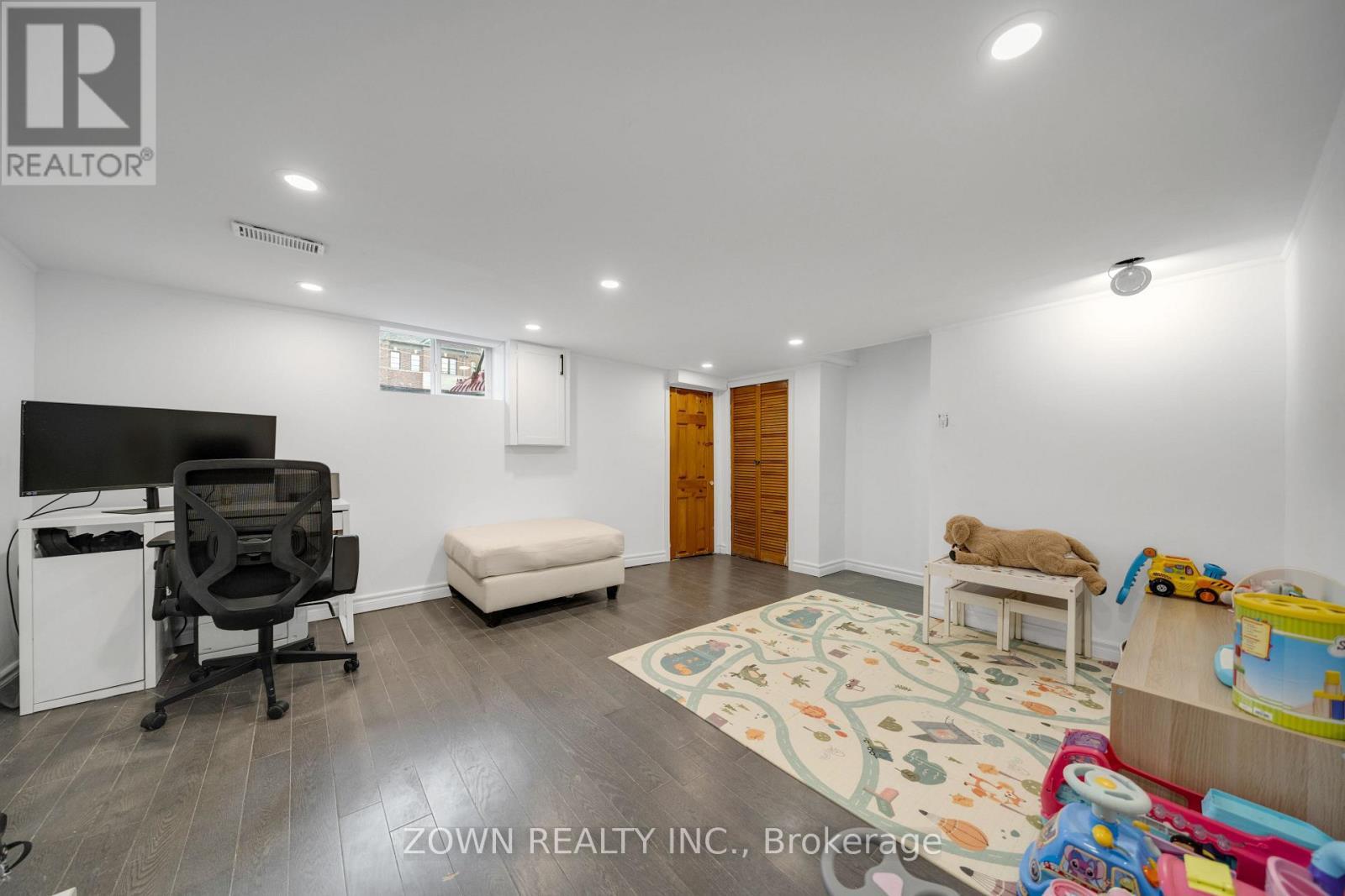 8312 Kipling Avenue, Vaughan, ON
