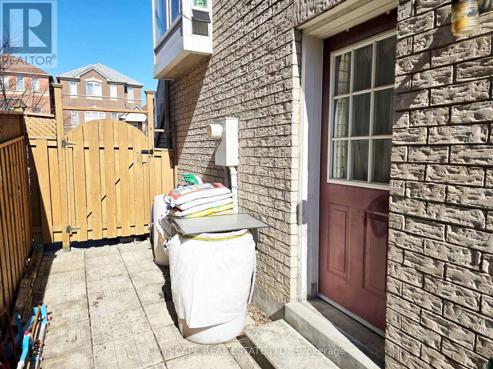 29 Centrepark Drive, Toronto, ON