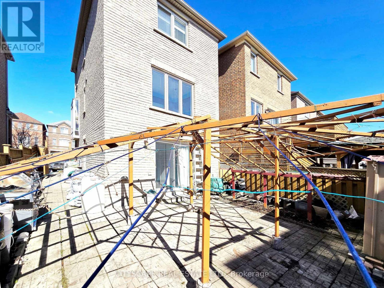 29 Centrepark Drive, Toronto, ON