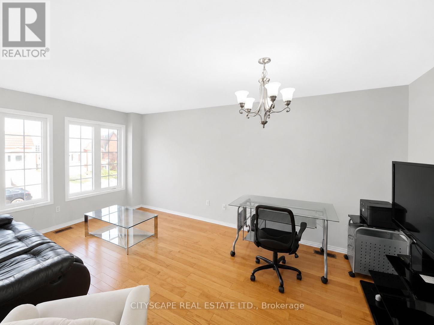 29 Centrepark Drive, Toronto, ON