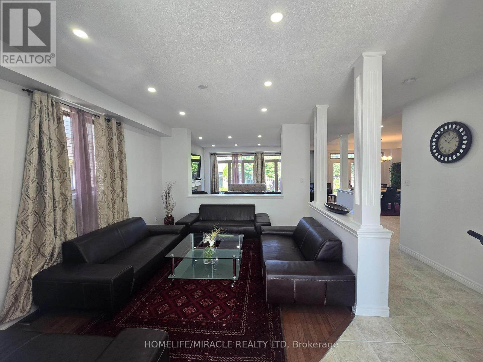 197 Cloverleaf Drive, Hamilton, ON