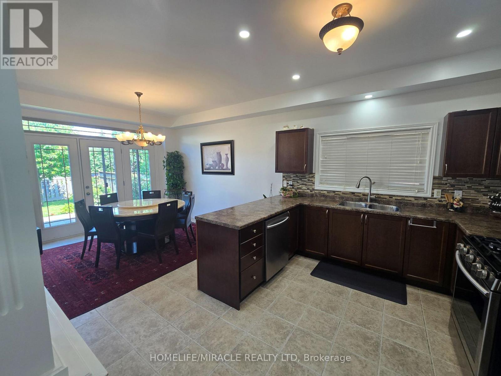 197 Cloverleaf Drive, Hamilton, ON
