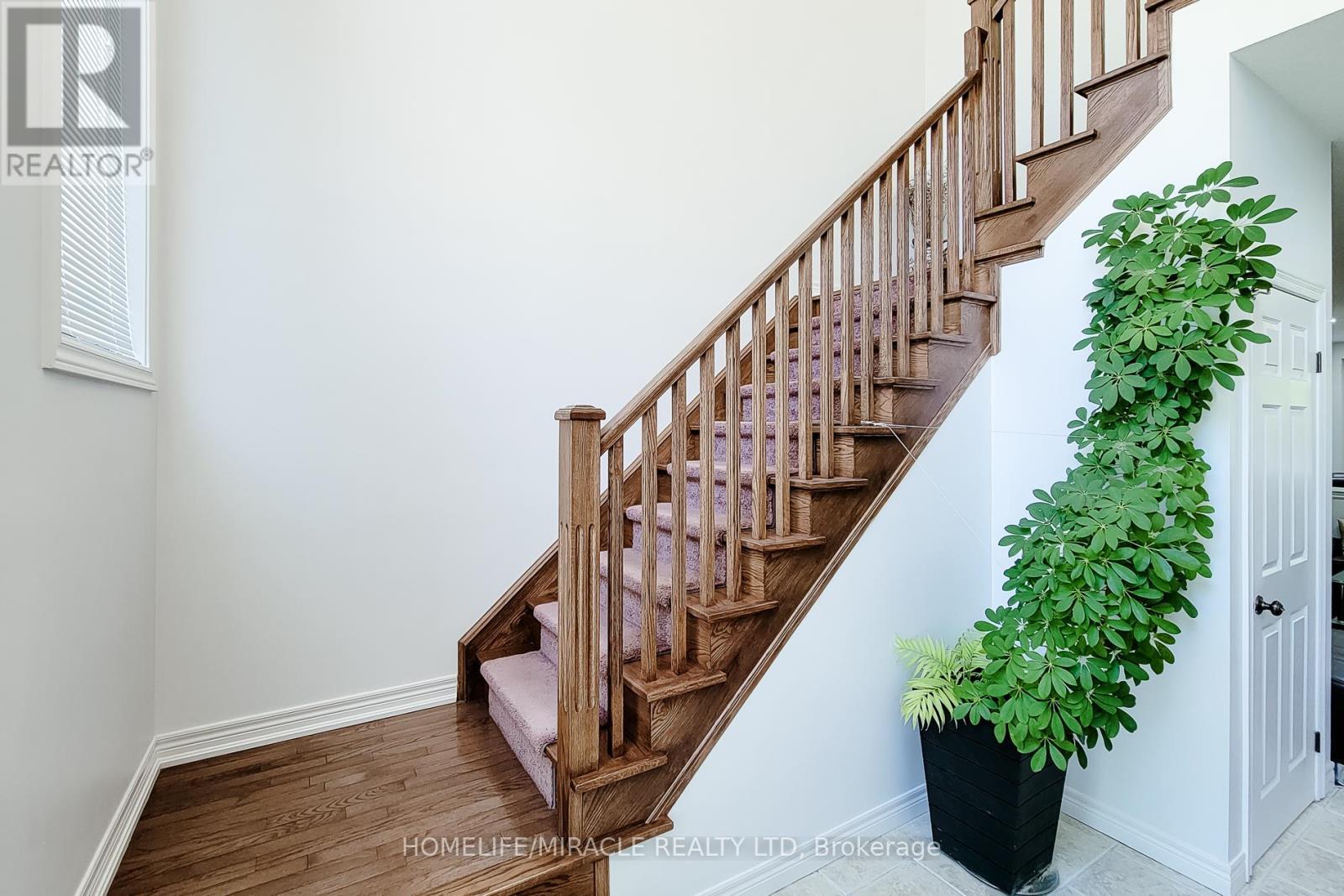 197 Cloverleaf Drive, Hamilton, ON