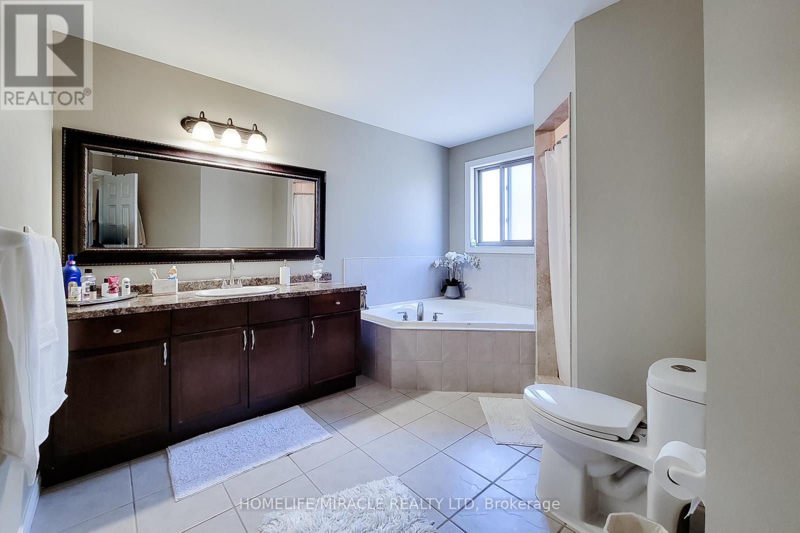 197 Cloverleaf Drive, Hamilton, ON