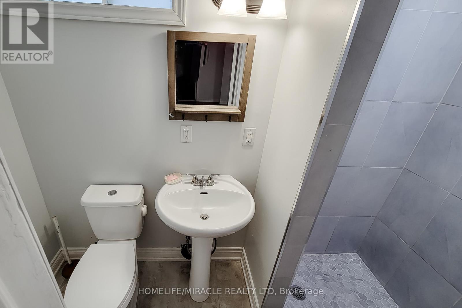 197 Cloverleaf Drive, Hamilton, ON