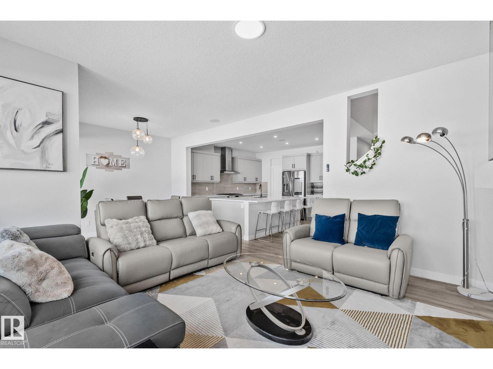 15816 29 Av Sw, Edmonton, AB