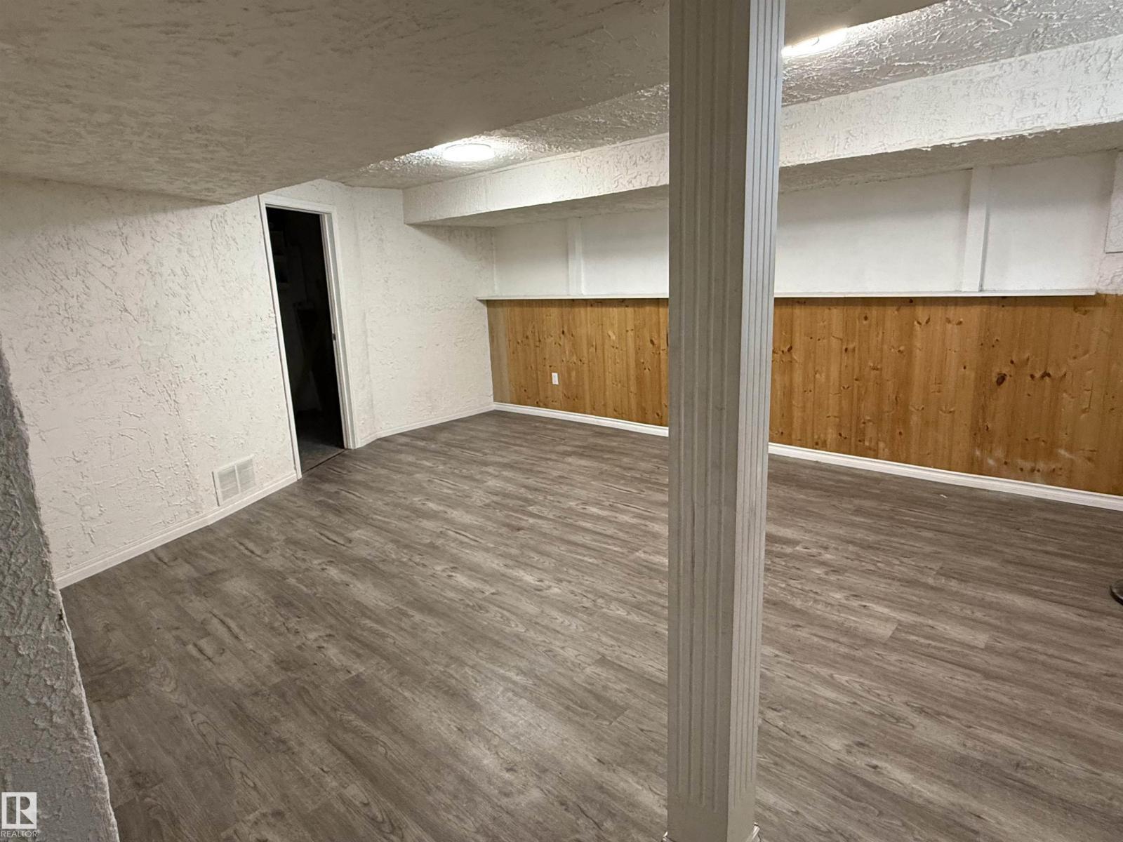 14537 121 St Nw, Edmonton, AB