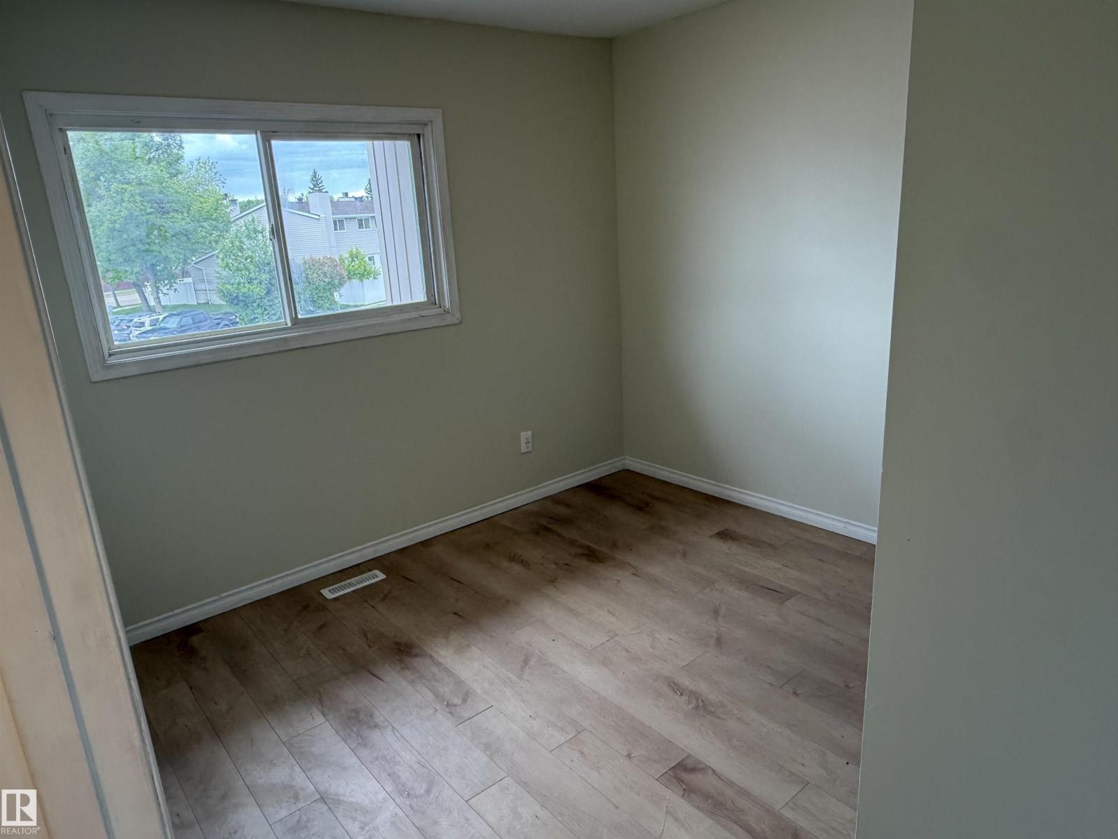 14537 121 St Nw, Edmonton, AB