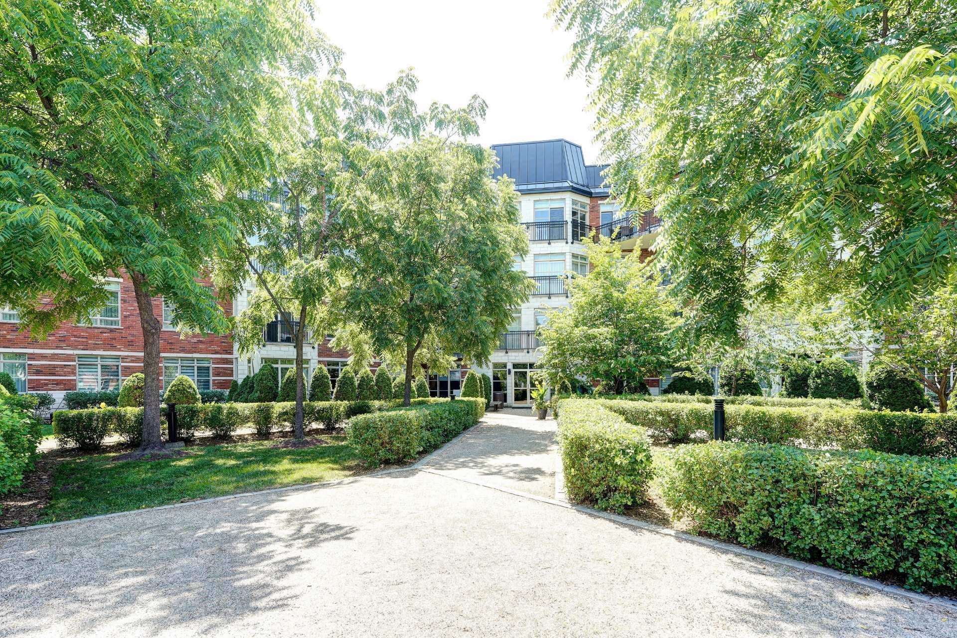 Front of Structure - 208-4455 Rue Des Francs-Bourgeois, Boisbriand, QC