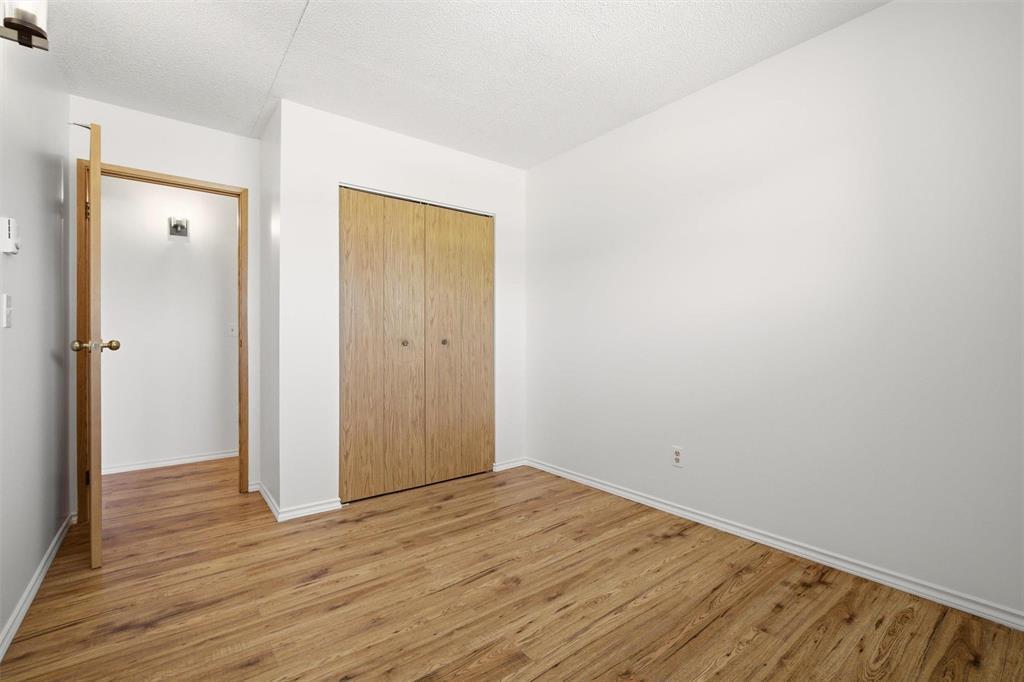 203 11 Burland Avenue, Winnipeg, MB