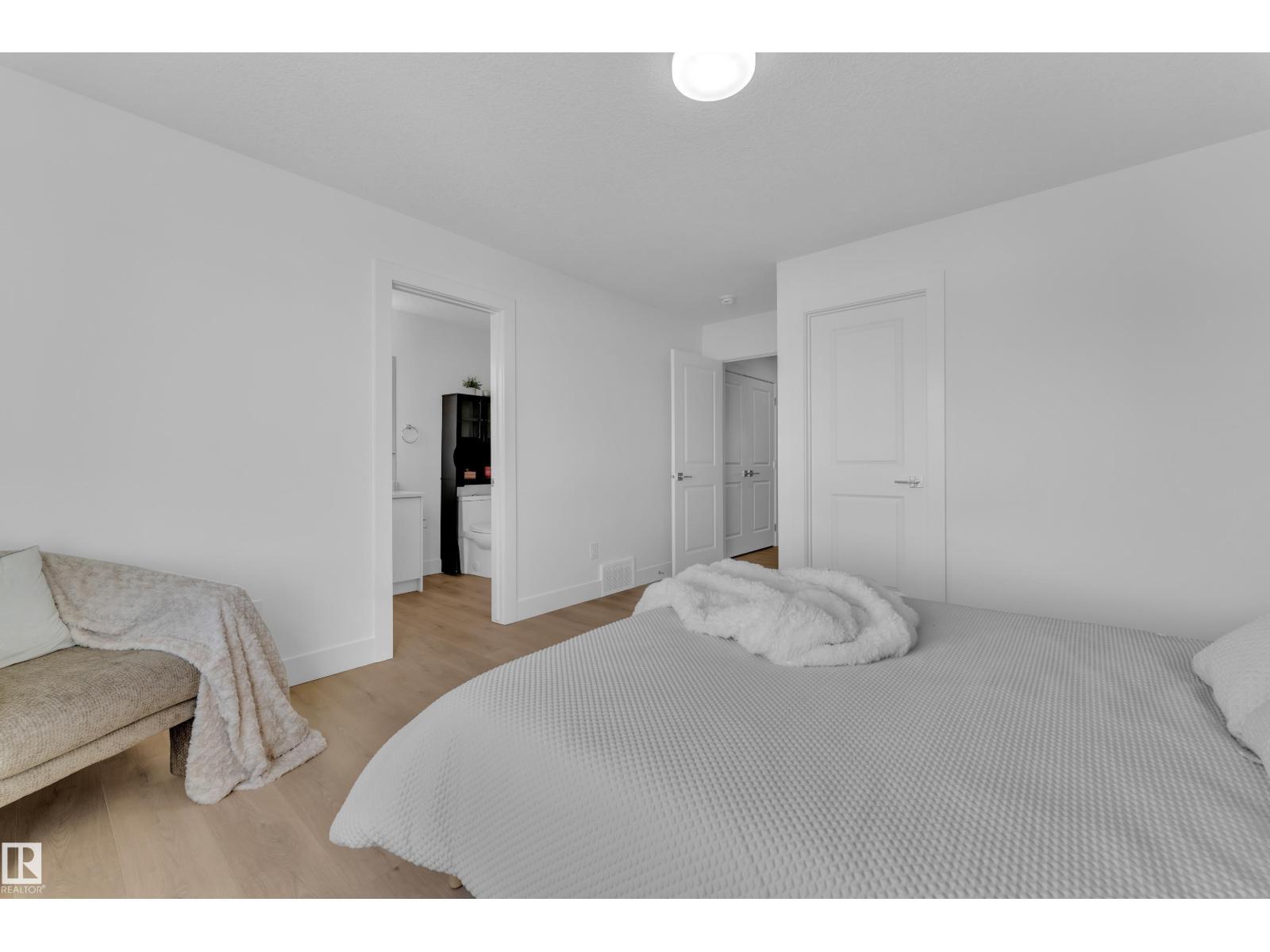 237 Linden Lo, Leduc, AB