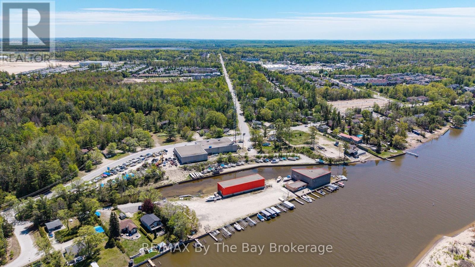 30 Shore Line E, Wasaga Beach, ON