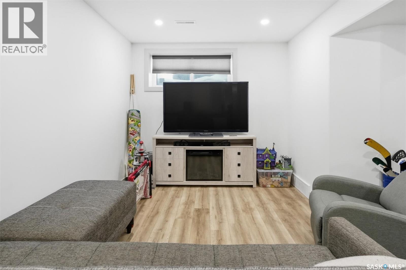 111 2Nd Street E, Saskatoon, SK