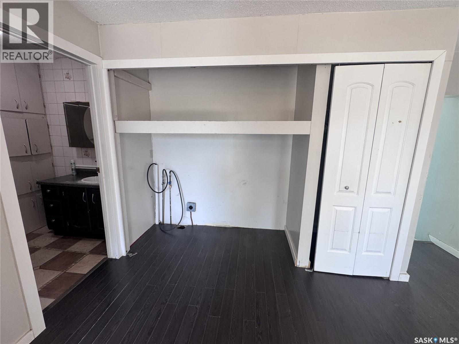 408 4Th Avenue E, Biggar, SK
