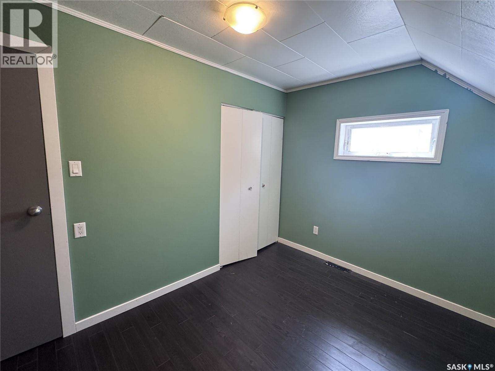 408 4Th Avenue E, Biggar, SK