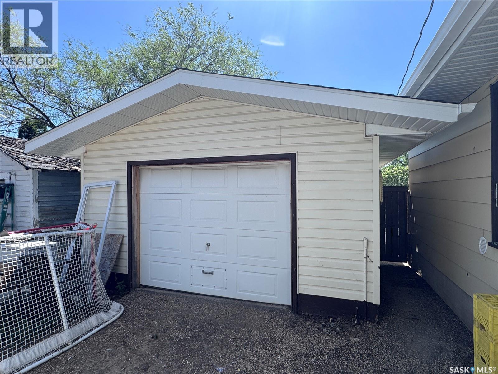 408 4Th Avenue E, Biggar, SK