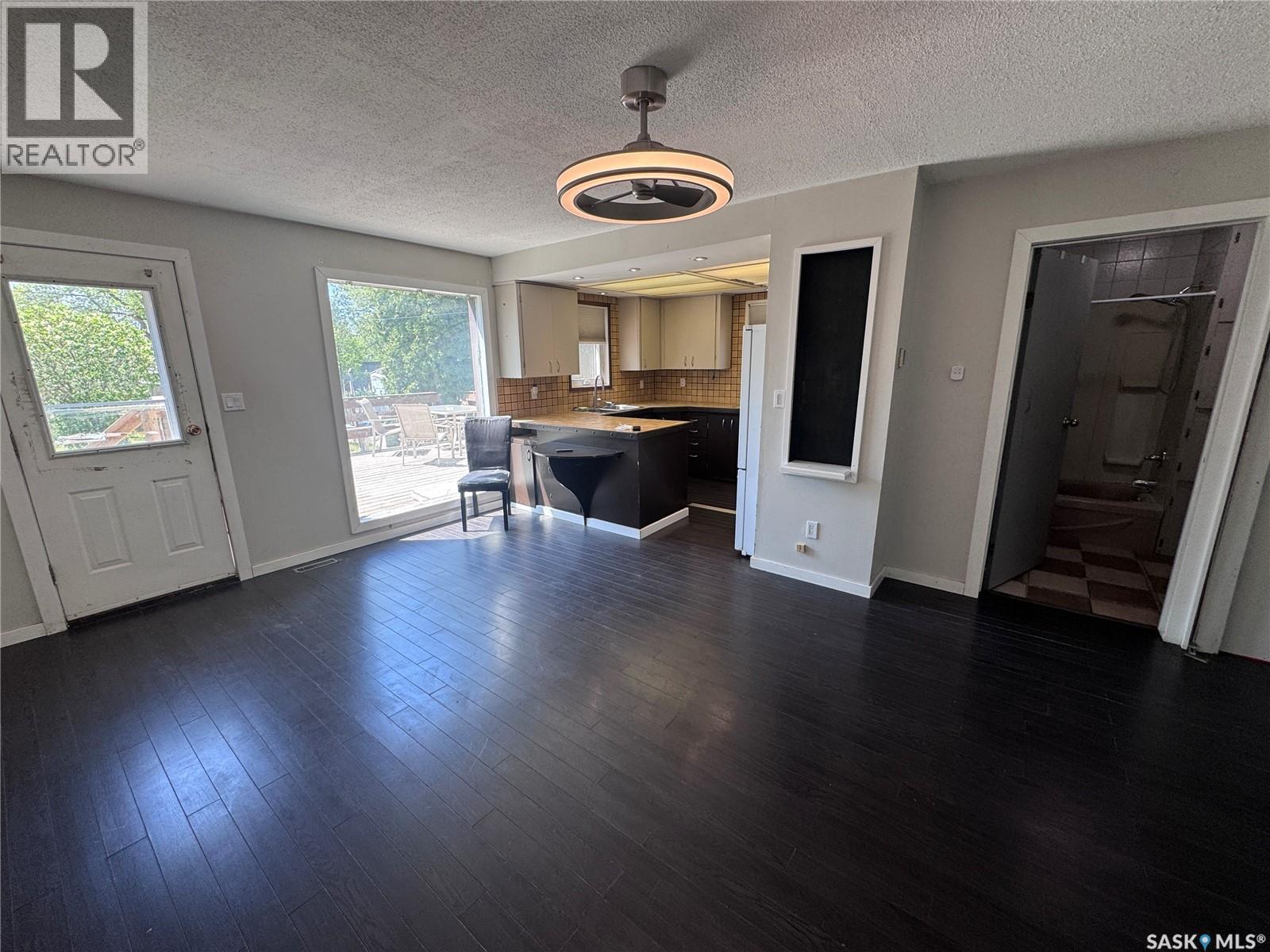 408 4Th Avenue E, Biggar, SK