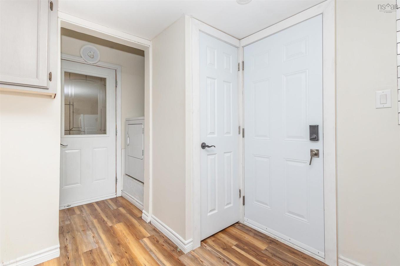 30 Thomas Avenue Sydney Ns, Mira Road, NS