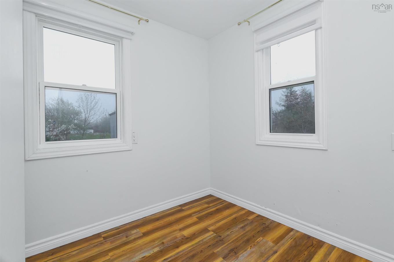 30 Thomas Avenue Sydney Ns, Mira Road, NS