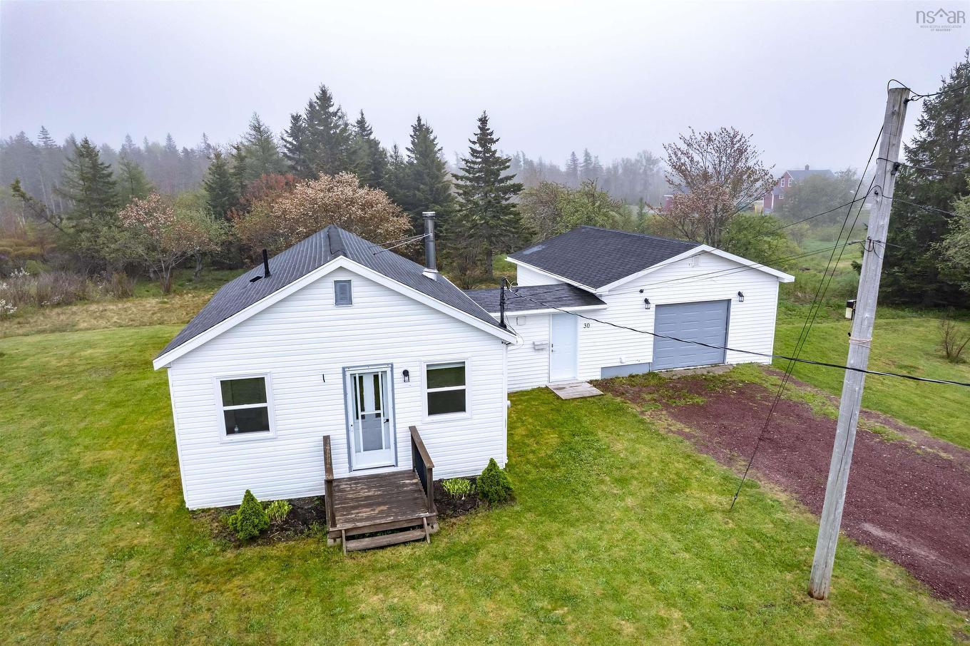30 Thomas Avenue Sydney Ns, Mira Road, NS