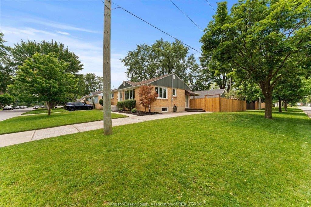 3501 Dandurand, Windsor, ON