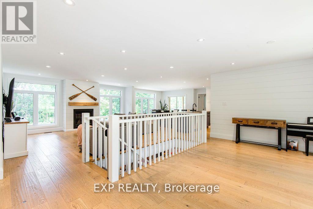 37 Paddy Dunns Circle, Springwater, ON