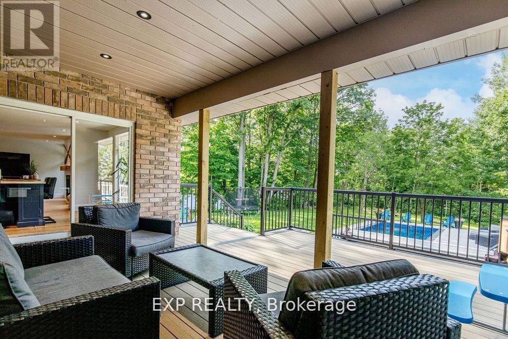 37 Paddy Dunns Circle, Springwater, ON