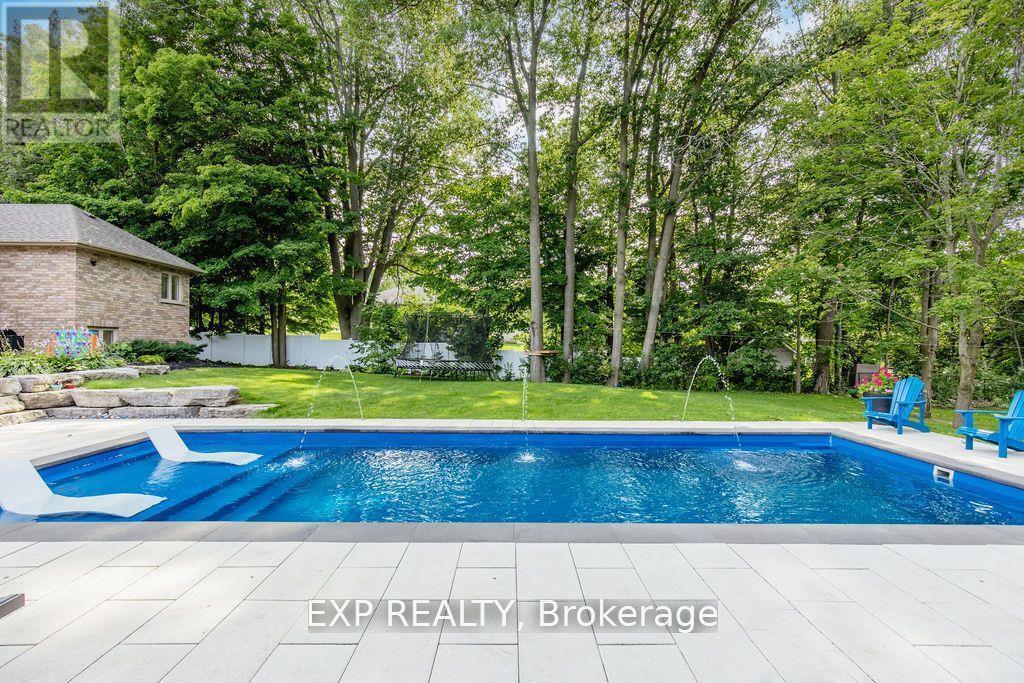 37 Paddy Dunns Circle, Springwater, ON