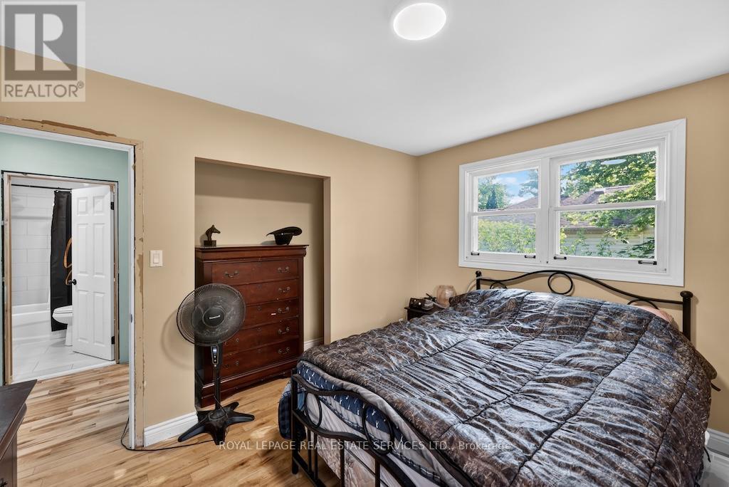 211 Mccrea Drive, Clearview, ON