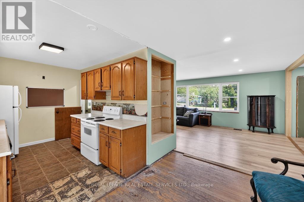 211 Mccrea Drive, Clearview, ON