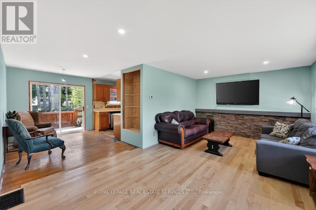 211 Mccrea Drive, Clearview, ON